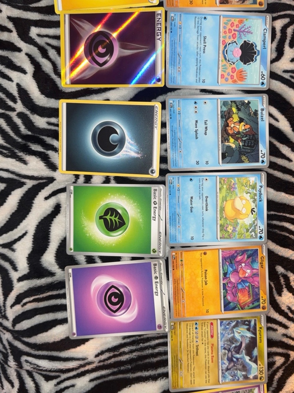 Pokémon Trading Card Bundle - Assorted Energy & Character Cards